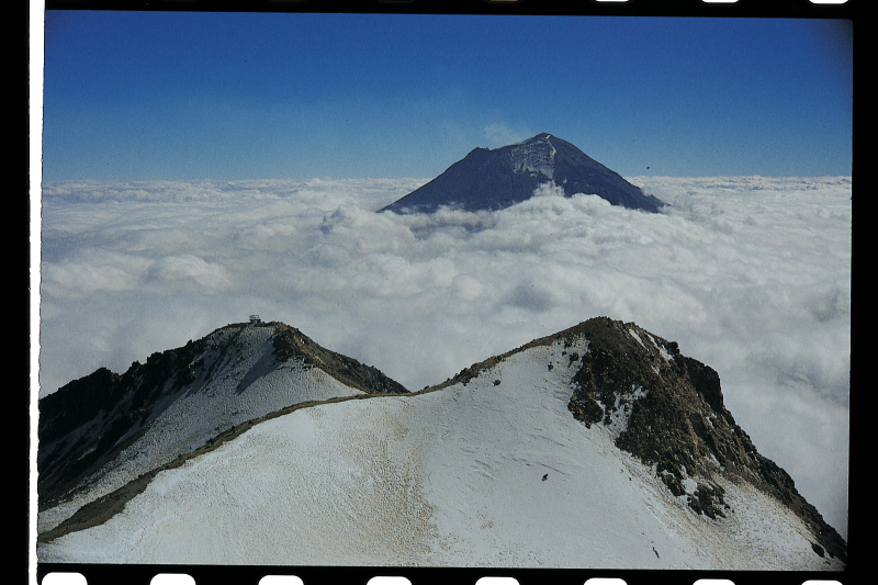 popocatepetl_from_itzaccihu